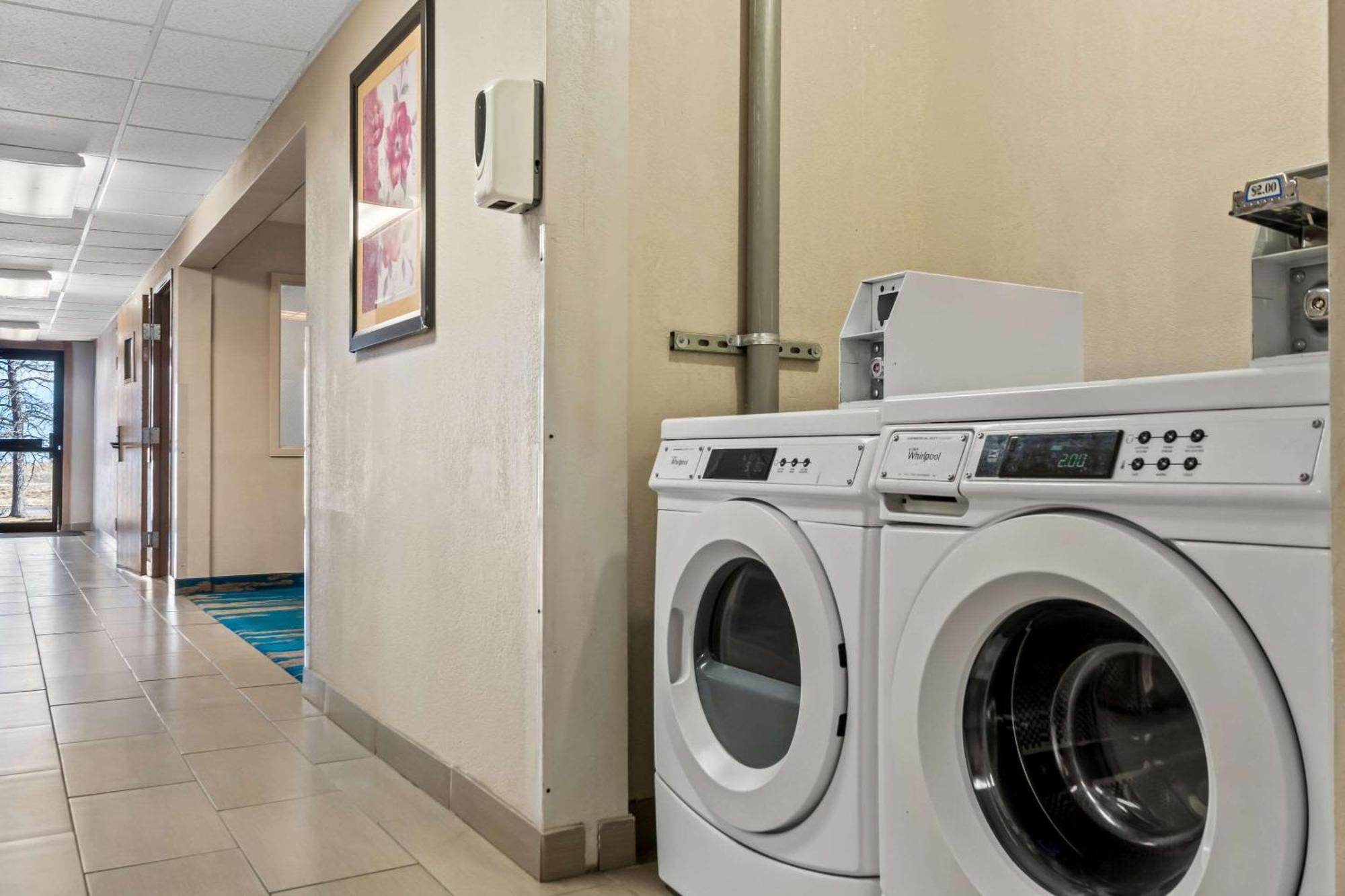 Quality Inn Sidney I-80 Екстер'єр фото