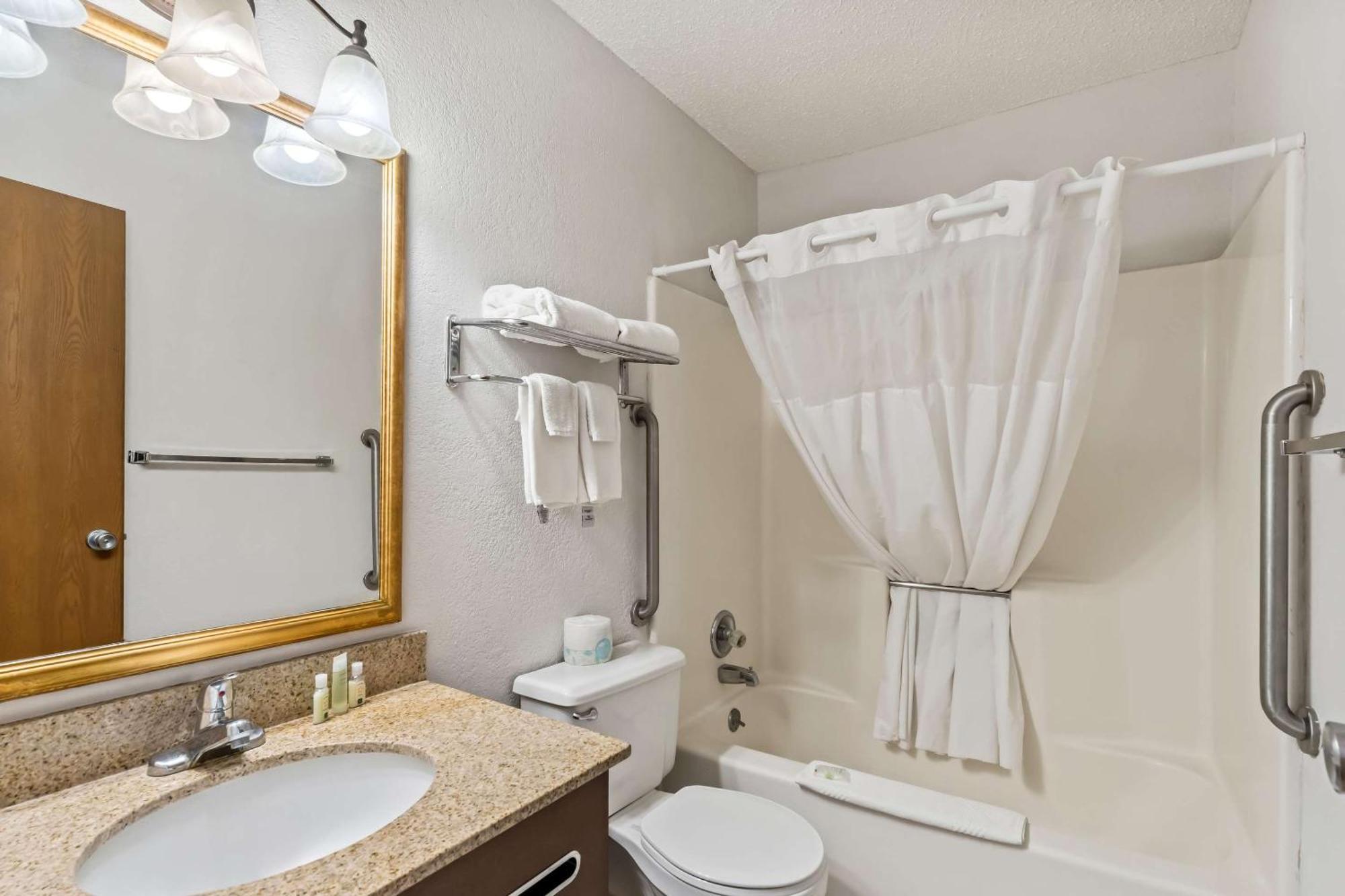 Quality Inn Sidney I-80 Екстер'єр фото