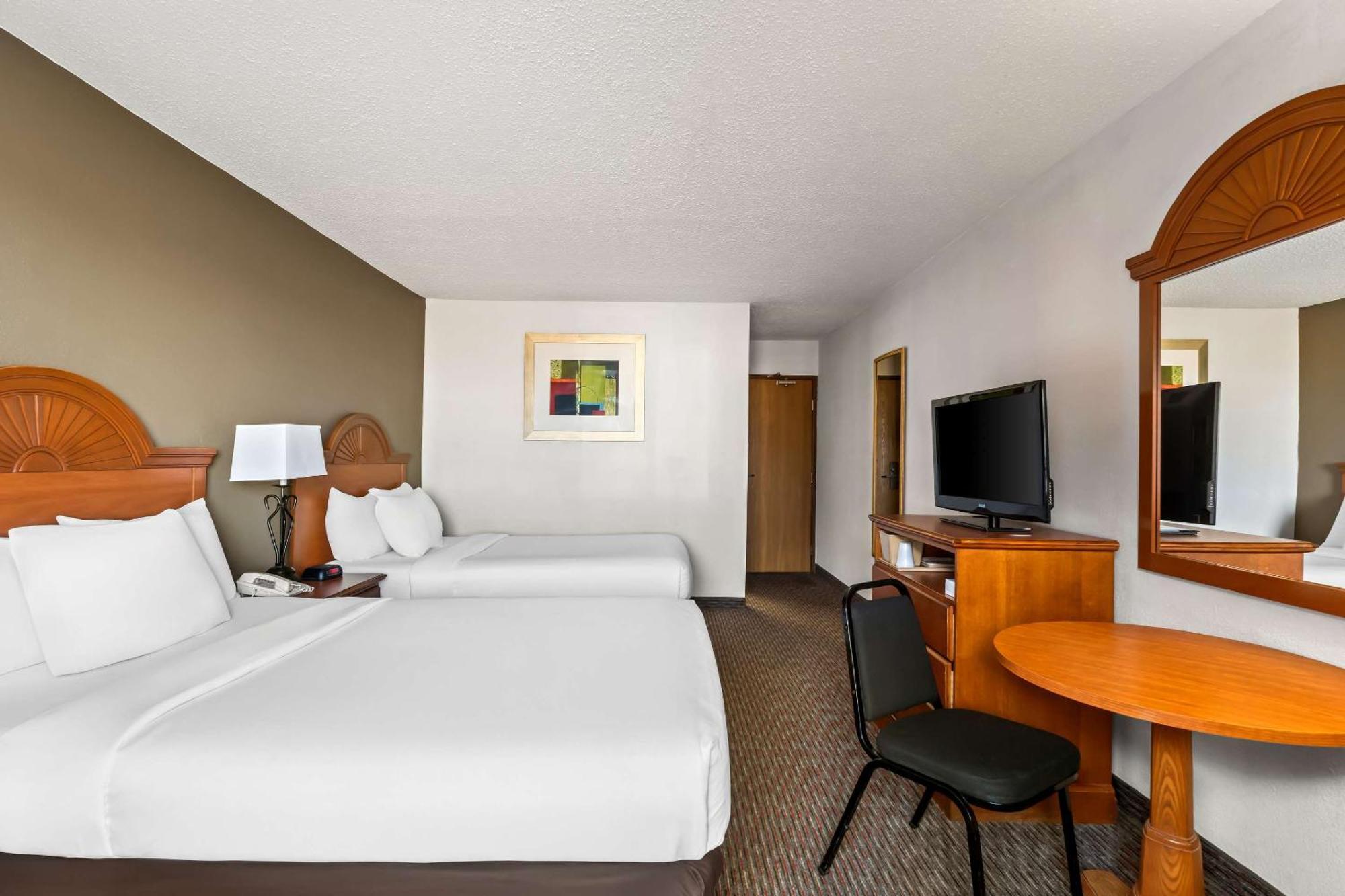Quality Inn Sidney I-80 Екстер'єр фото