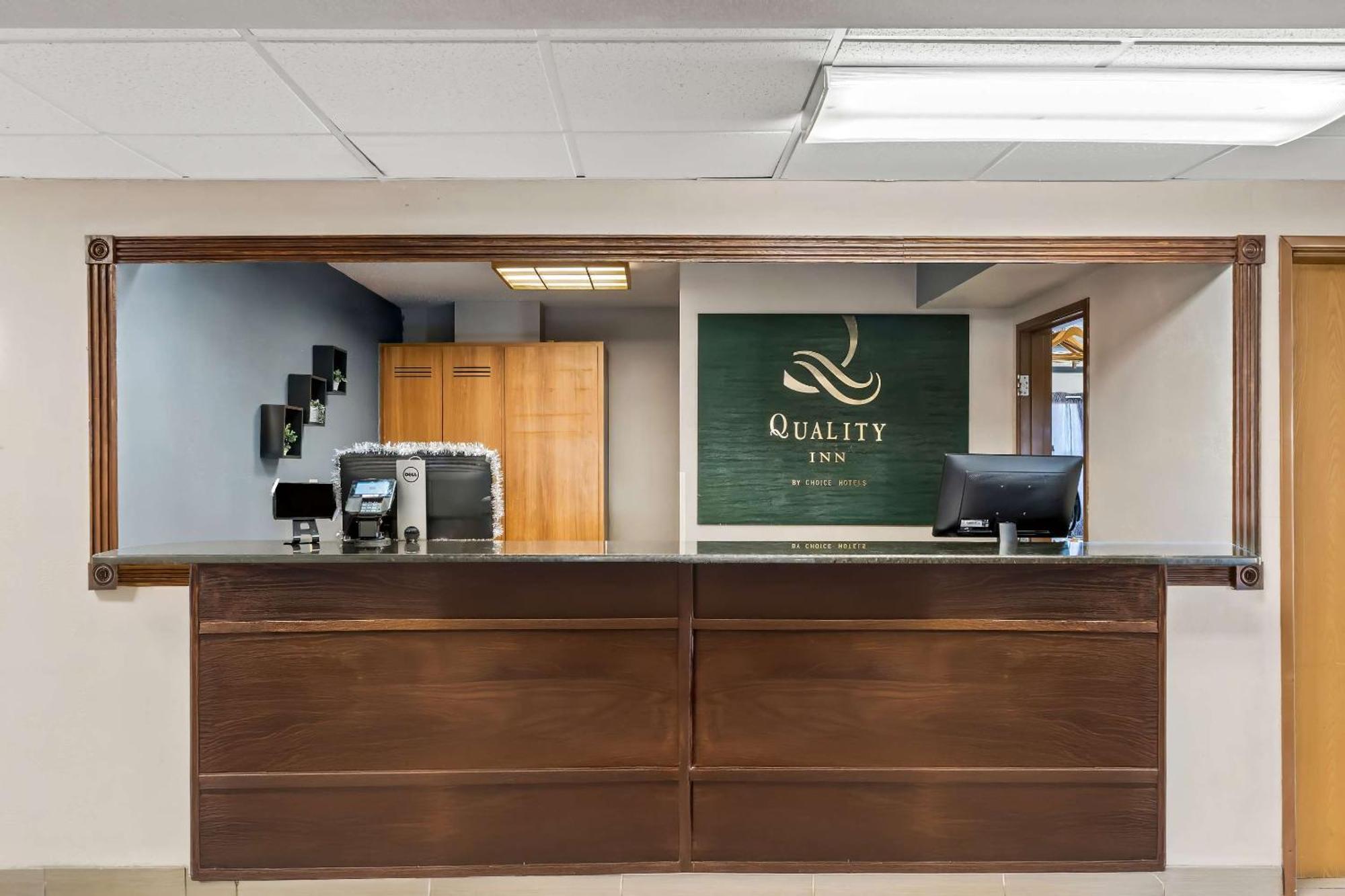Quality Inn Sidney I-80 Екстер'єр фото